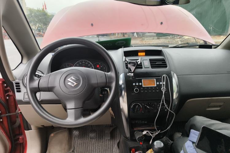 Used Suzuki SX4 2011 Hatchback 1.6L Manual Dynamic Model Center Console