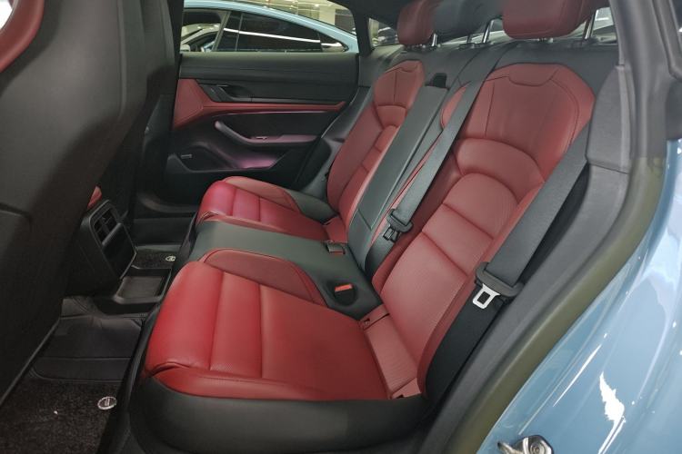 Used Porsche Taycan 2022-Year Updated Taycan