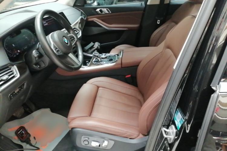 Used BMW X5 2020 xDrive40i Luxury Model with M Sport Package
