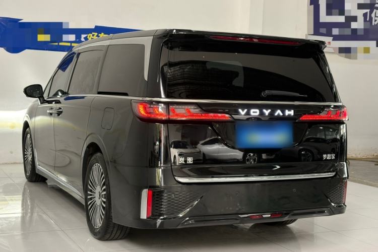 Used VOYAH Dream 2025 PHEV Four-Wheel Drive Prestige Kunpeng Edition