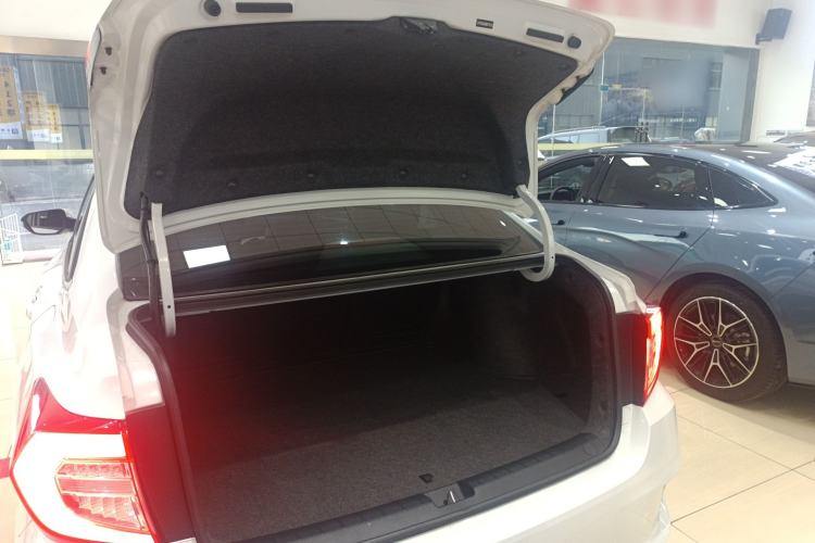 Used Honda Envix 2021 Rui Hybrid 1.5L Pure Comfort Version
