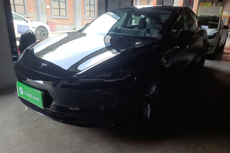 Used Tesla Model 3 2023 Long-Range All-Wheel-Drive Version