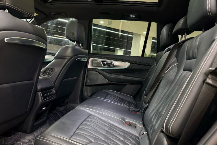 Used GAC Trumpchi GS8 2022 Flagship Series 2.0 TGDI Two-Wheel-Drive Prestige Edition (7 Seats) Interior 3