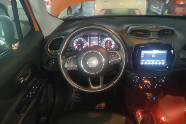 Used Jeep Renegade 2021 220T Automatic Elite Edition Steering Wheel