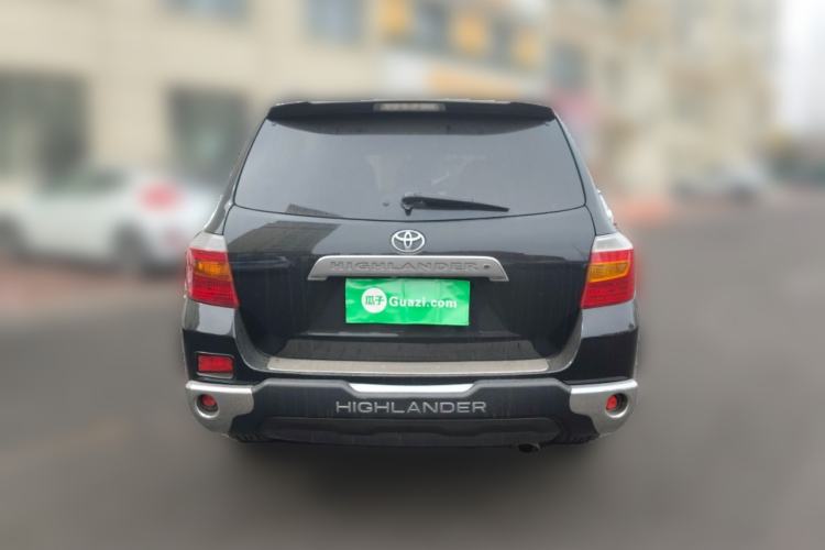 Used Toyota Highlander 2011 2.7L Two-Wheel Drive 7-Seater Luxury Edition Rear