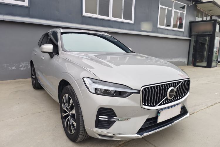 Used Volvo XC60 2023 B5 4x4 Smart Luxury Edition