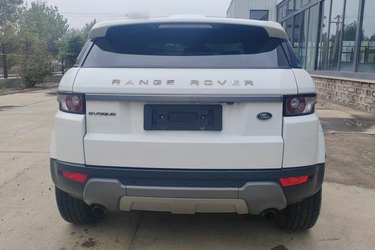 Used Land Rover Range Evoque 2015 2.0T 5-Door Luxury Edition Exterior 5