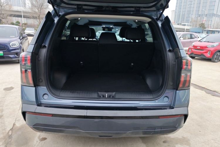 Used AION V 2024 Aion Tyrannosaurus 650 Smart Luxury Edition