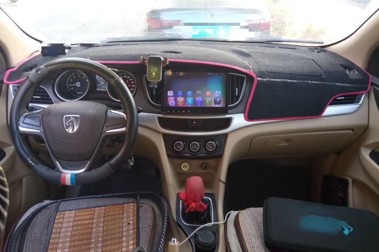 Used Baojun 730 2016 1.5L Manual Standard Version 7 Seats
