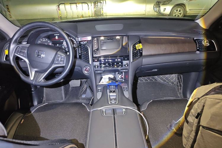 Used Honda Avancier 2020 370TURBO Two-Wheel Drive Luxury Edition Center Console