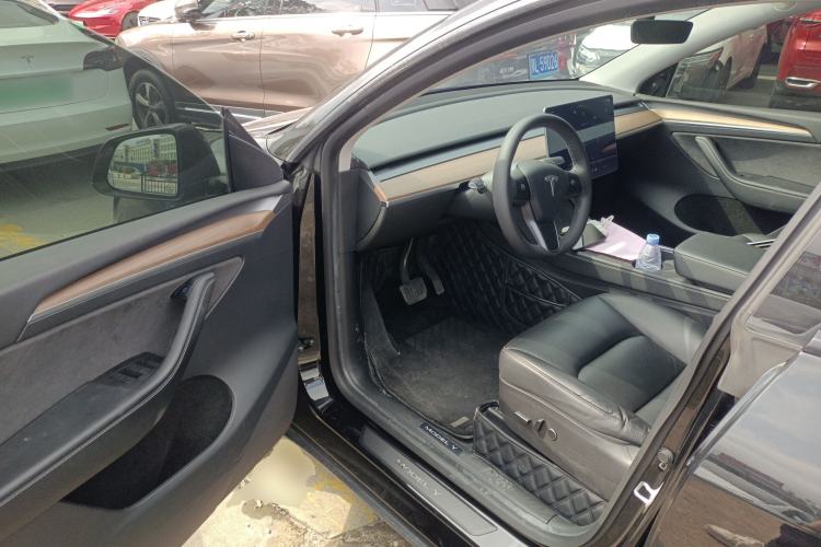 Used Tesla Model Y 2022 Rear-Wheel-Drive Version