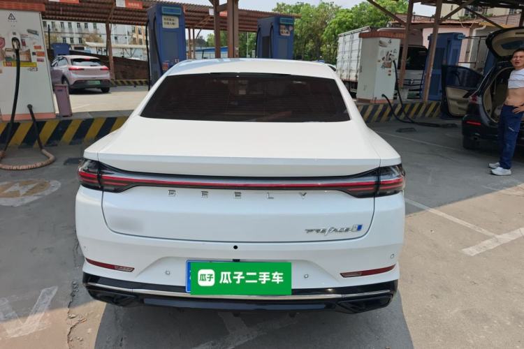 Used Geely Auto Preface 2024 Zhiqing 1.5TD Galaxy Edition Rear