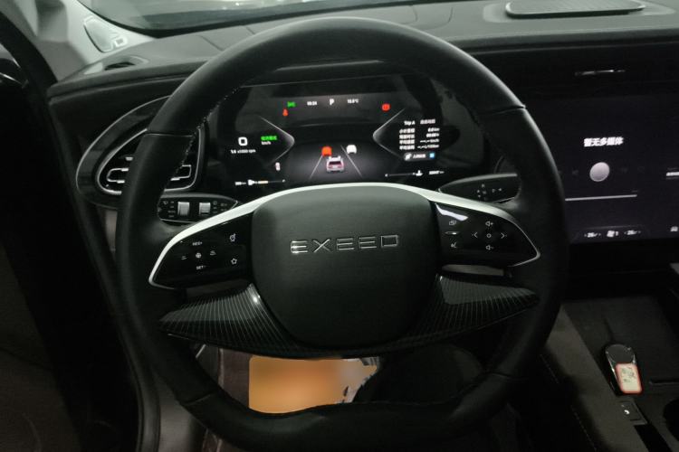 Used EXEED Lanyue 2025 400T Two-Wheel Drive Starlight Edition 7 Seats Steering Wheel