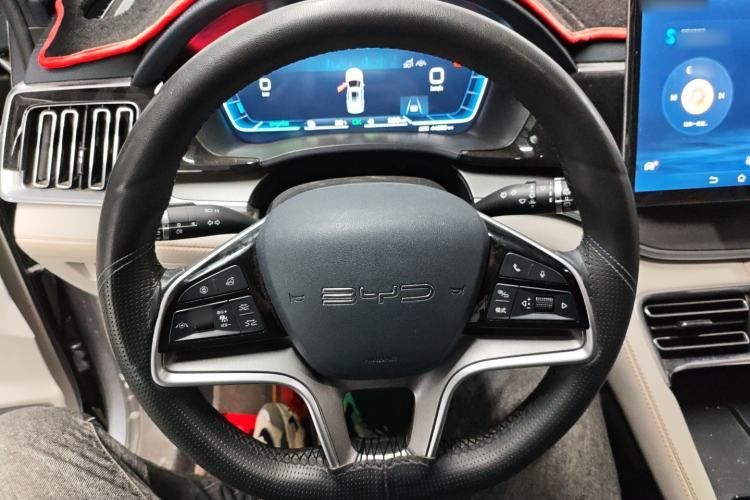 Used BYD Song PLUS New Energy 2023 Champion Edition DM-i 110KM Flagship PLUS Steering Wheel