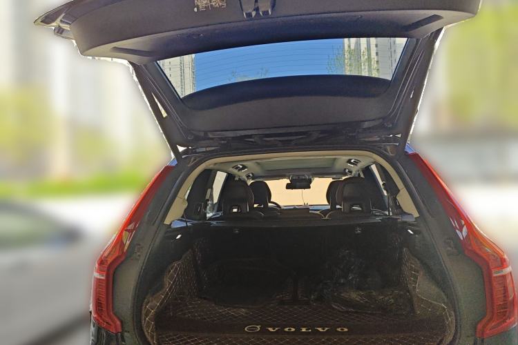 Used Volvo XC90 2020 T5 SmartDrive Luxury 7-Seater Trunk