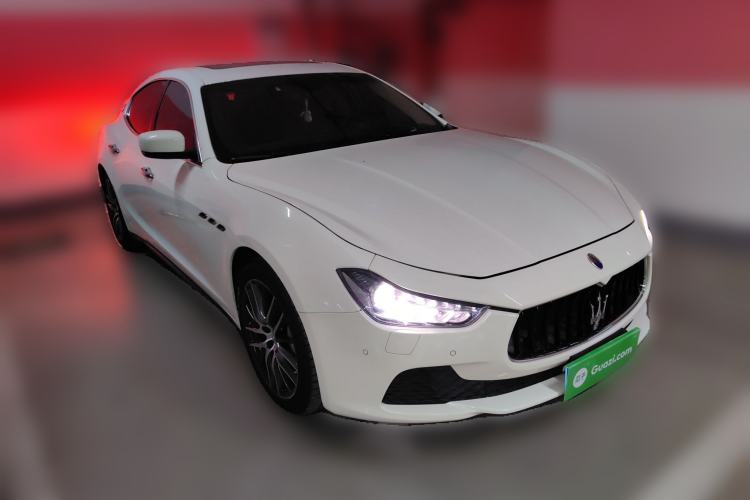 Used Maserati Ghibli 2014 3.0T S Front Right 45 Deg