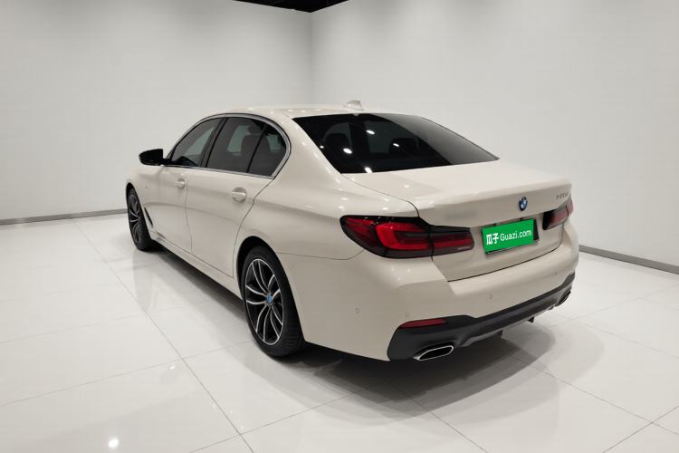 Used BMW 5 Series 2021 Facelifted 525Li M Sport Package Exterior 2