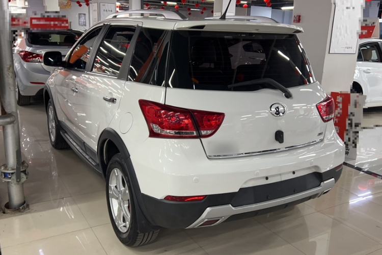 Used Great Wall M4 2014 1.5L Manual Comfort Model Exterior 3