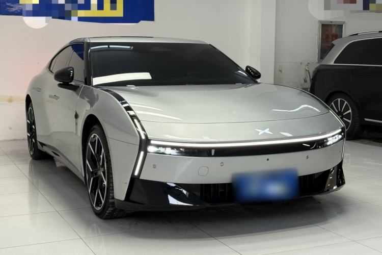 Used XPeng P7 2025 Model—750 All-Wheel-Drive High-Performance Ultra