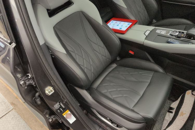 Used CHANGAN CS75 PLUS 2024 3rd Generation Champion Edition 1.5T Intelligent Drive Dynamic Model
