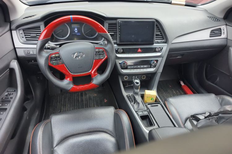 Used Hyundai Sonata 2017 2.0L GLS Smart Model Center Console