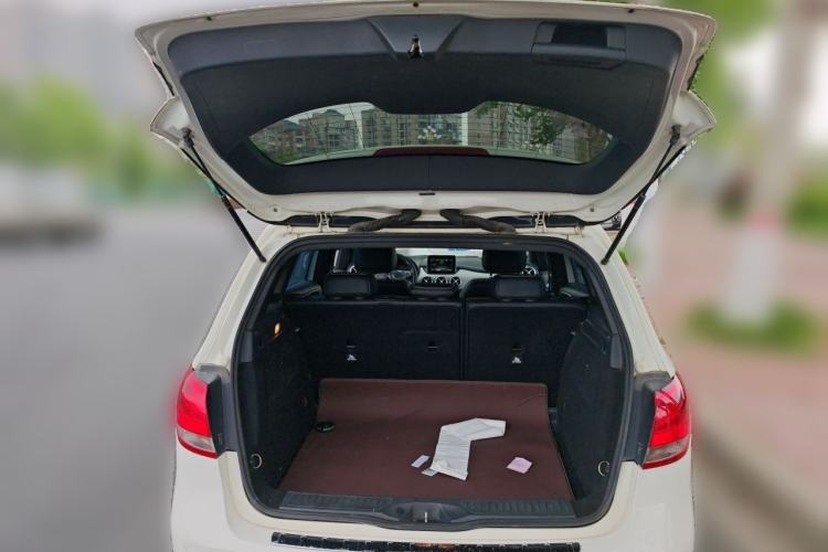 Used Mercedes-Benz B-Class 2015 B 200 Sport Edition Trunk