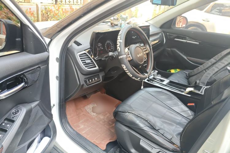 Used Kia KX3 2021 1.5L CVT Trend Edition Driver Seat