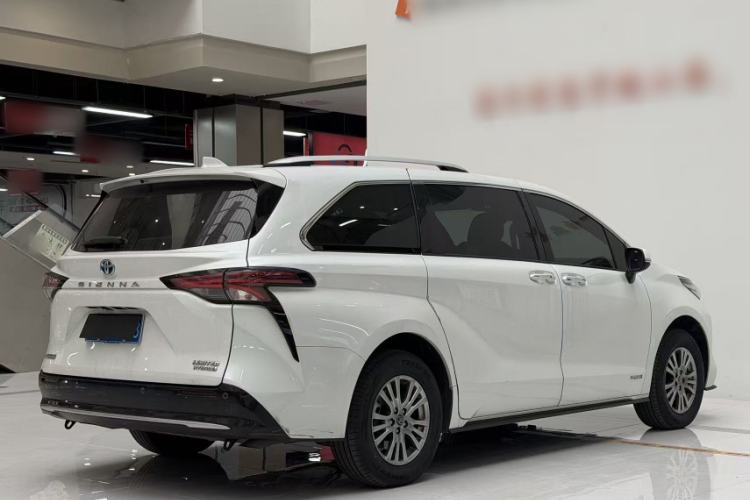 Used Toyota SIENNA 2021 2.5L Hybrid Premium Edition