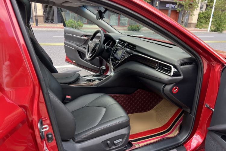 Used Toyota Camry 2019 2.5G Luxury Edition China VI Standard
