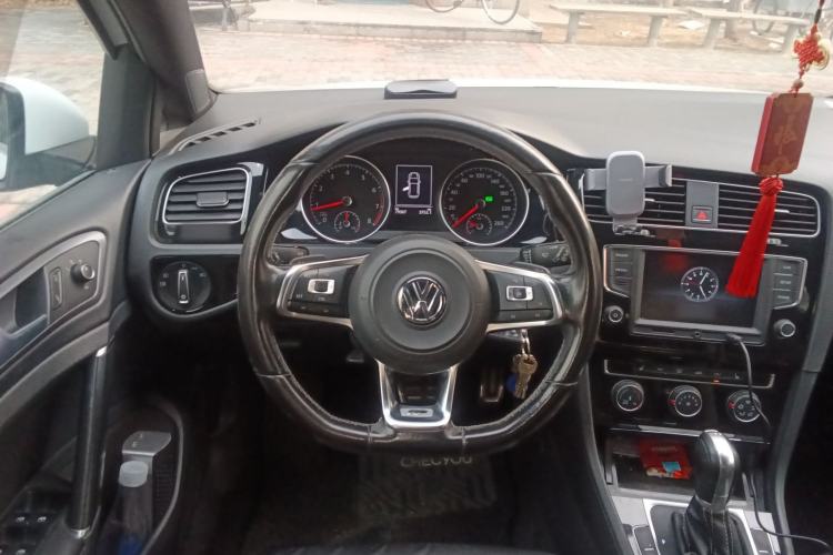 Used Volkswagen Golf 2016 1.4TSI Automatic R-Line