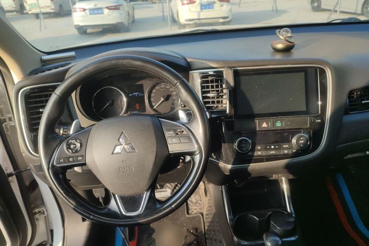 Used Mitsubishi Outlander 2016 2.4L 4x4 Elite Edition 5 Seats