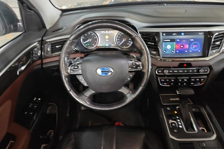 Used GAC Trumpchi GS8 2017 320T Two-Wheel Drive Luxury Smart Connectivity Version (7 Seats)
