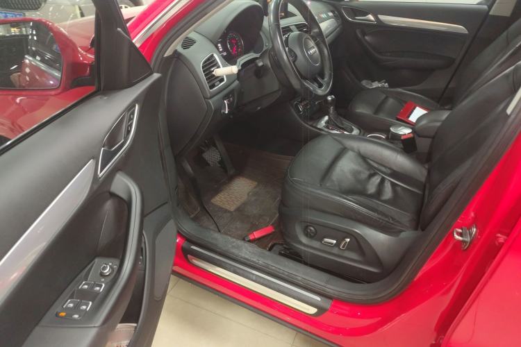 Used Audi Q3 2016 30 TFSI Fashion Model
