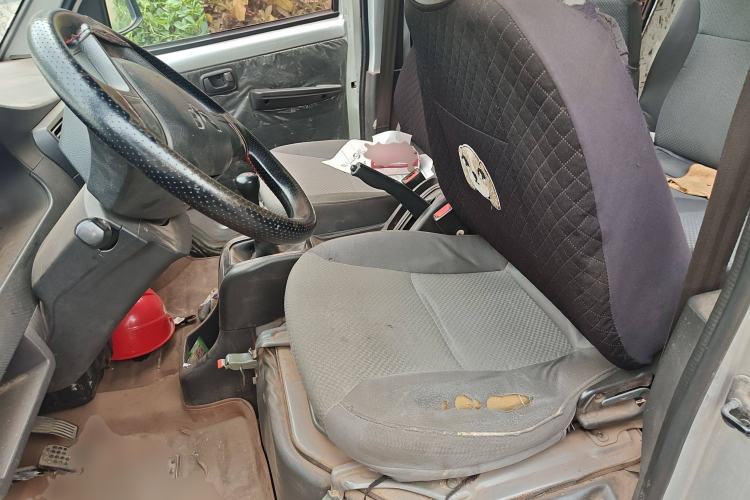 Used Wuling Rongguang 2017 1.5L Extended Basic Version Left Front Seat