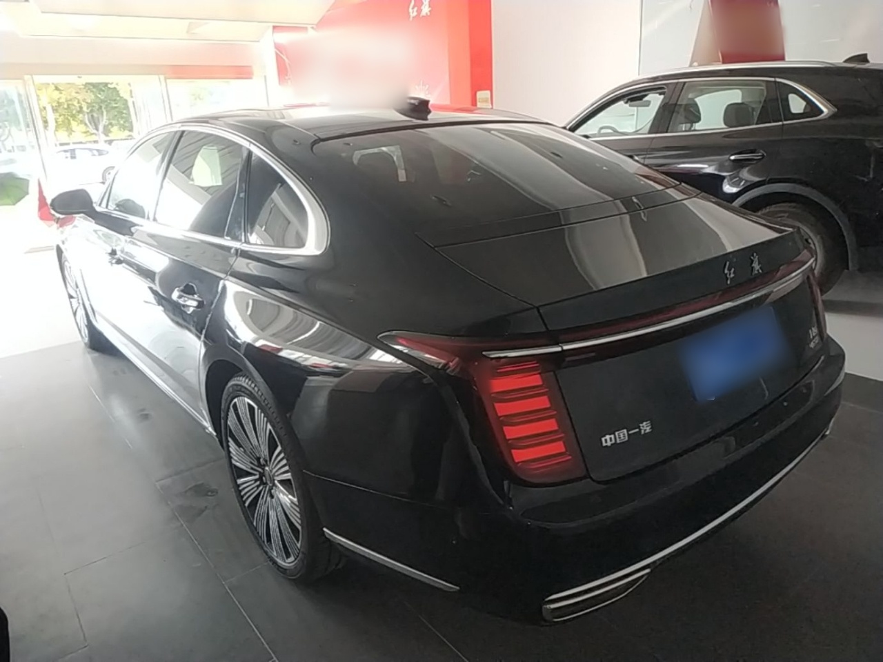 Hongqi H9 2025 2.0T Two-Wheel-Drive Flagship Luxury Business Edition 5 Seats — снимка 13