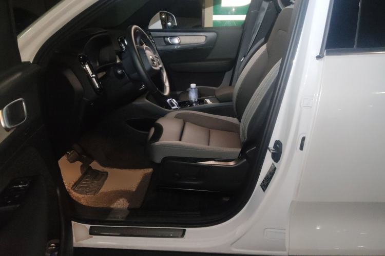 Used Volvo XC40 2024 B3 Zhiyuan Luxury Edition