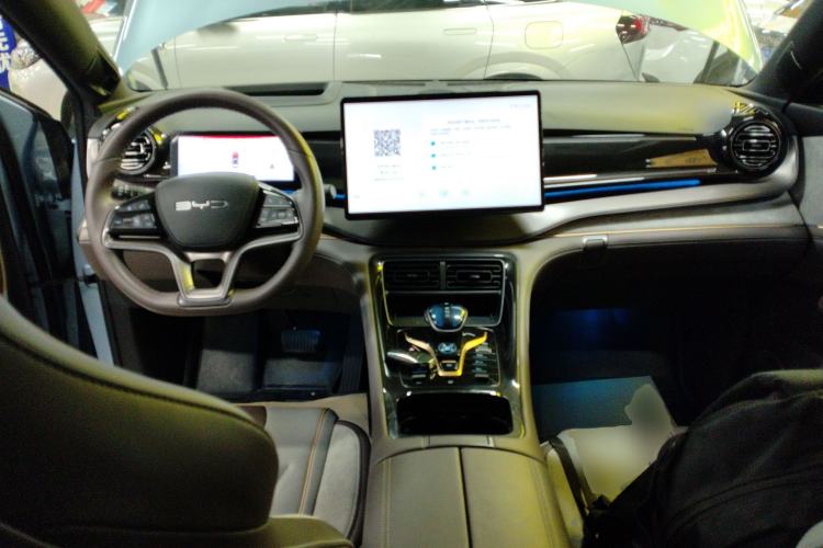 Used BYD Frigate 07 2023 DM-i 100KM Flagship Model
