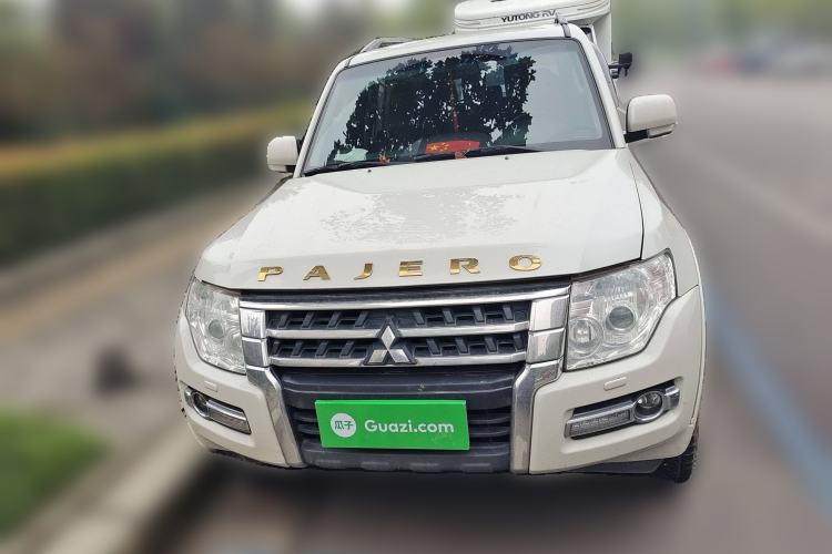 Used Mitsubishi Pajero 2016 3.0L Automatic Standard Version China V Standard Front