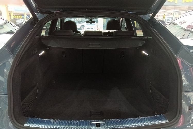 Used Audi Q5L Sportback 2022 40 TFSI RS Package Performance Model Trunk