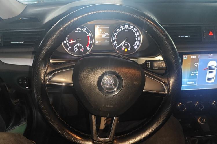 Used Skoda Superb 2016 TSI280 Manual Front-Drive Version
