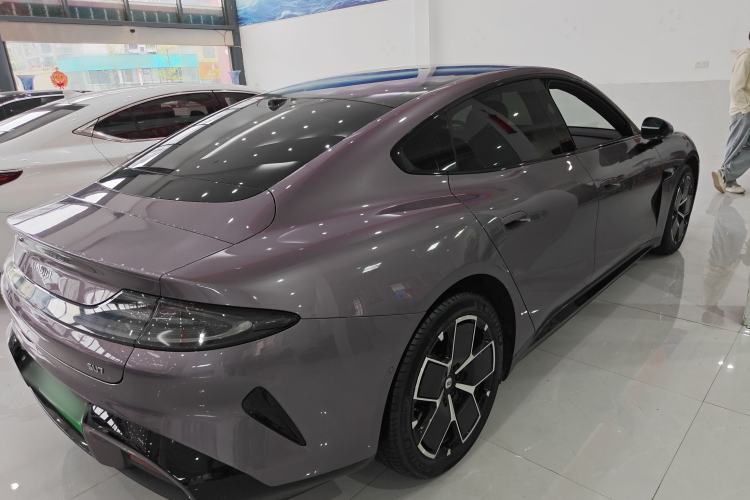 Used Xiaomi Auto SU7 2024 Rear-Drive Long-Range Intelligent Driving Version Rear Right 45 Deg