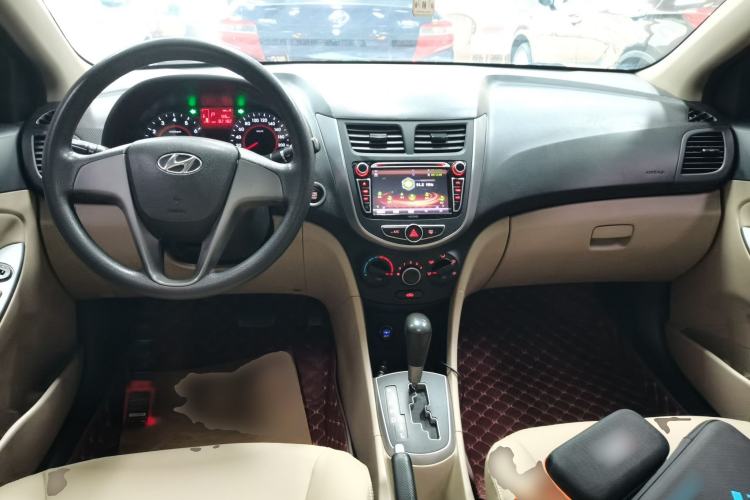 Used Hyundai Verna (older generation) 2014 1.4L Automatic Leading-Edge GLX
