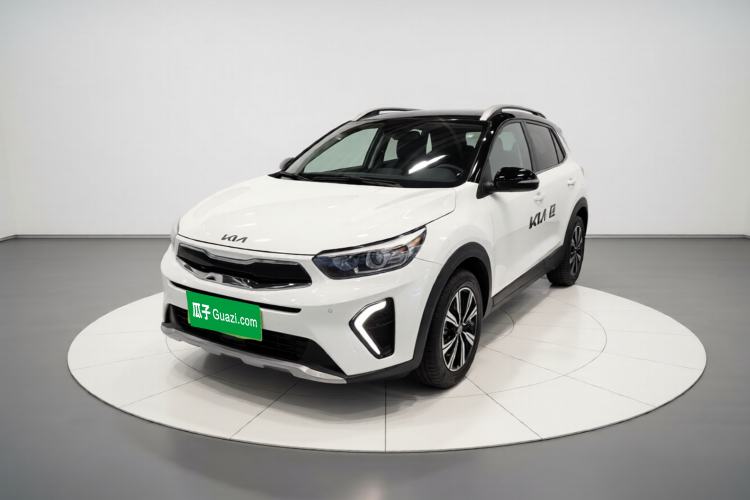 Used Kia kx1 Stonic 2021 1.4L CVT Sunroof Model Front Left 45 Deg