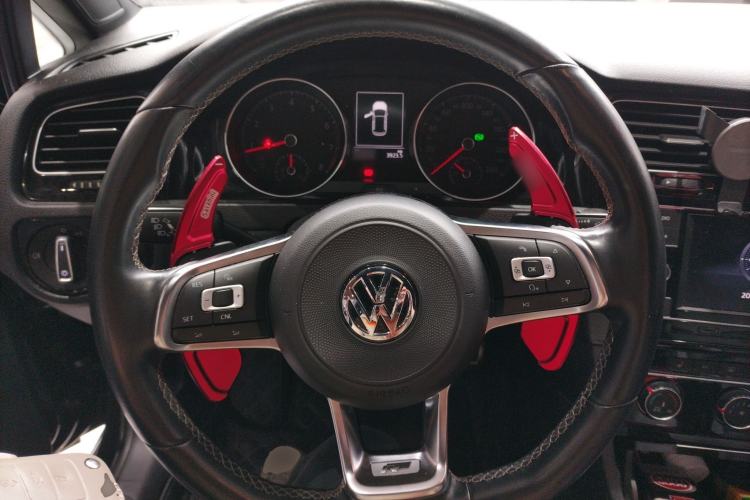 Used Volkswagen Golf 2018 280TSI Automatic R-Line Model
