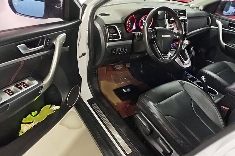 Used Haval M6 2017 1.5T Automatic Two-Wheel Drive Elite Model