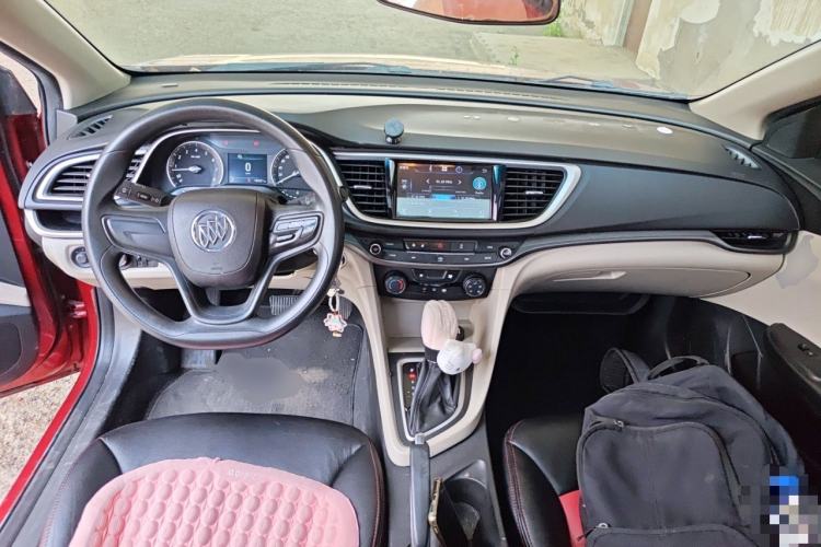 Used Buick GT 2015 15N Automatic Elite Version Center Console