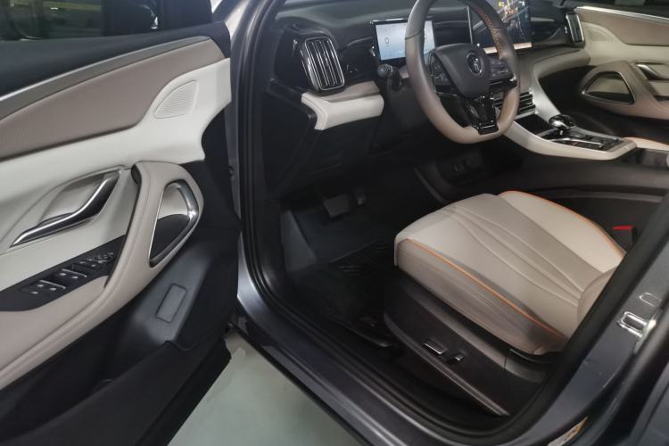 Used BYD Song Pro New Energy 2024 HONOR Edition DM-i 110KM Beyond Model Driver Seat