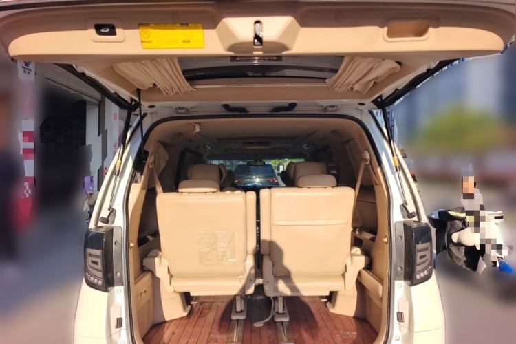 Used Toyota Alphard 2011 3.5L Luxury Edition
