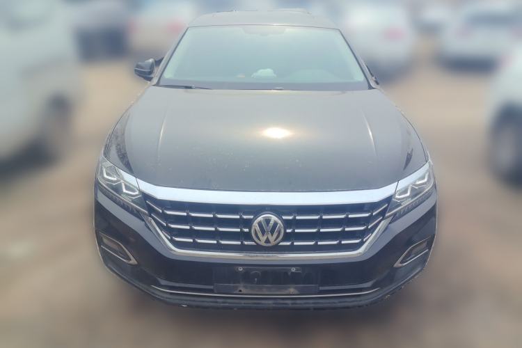 Used Volkswagen Passat 2019 330TSI Luxury Edition China VI Standard Front