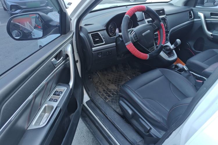 Used Haval M6 2019 1.5T Manual Two-Wheel Drive Elite Version China VI Standard Driver Seat